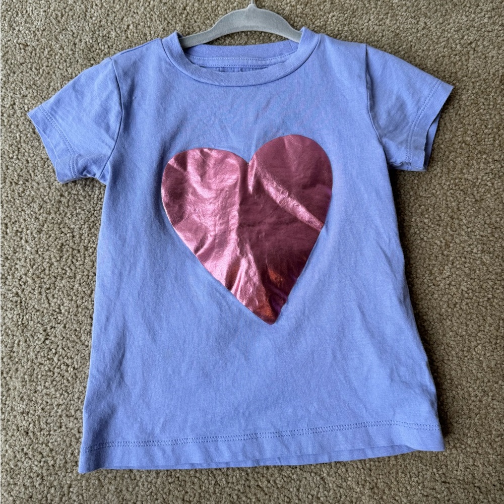 Crewcuts by Jcrew t-shirt size 2 heart logo